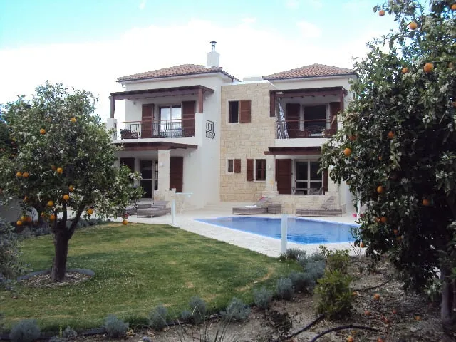 Nektarios & Denise Residence — view 9